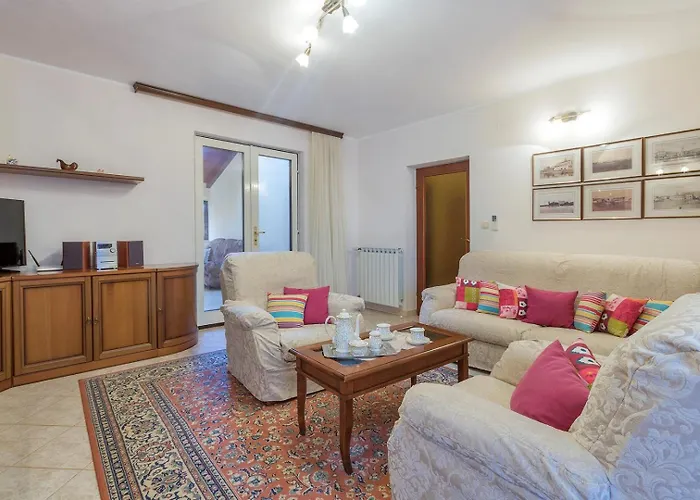 ゲストハウス Nikolic 4*