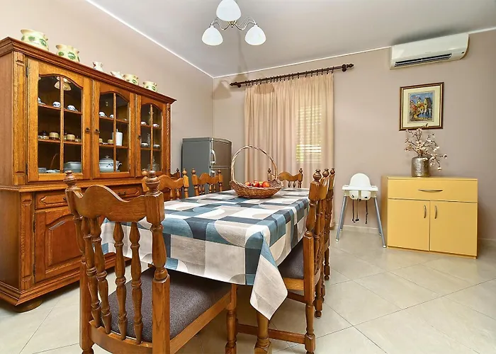 Nikolic Affittacamere 4*