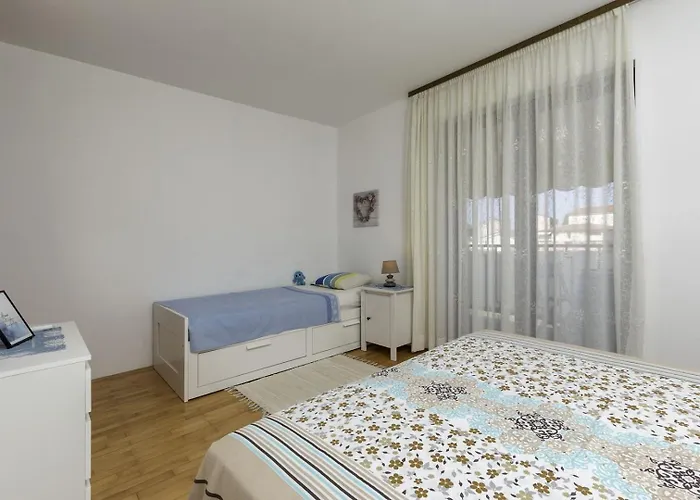 Πανσιόν Nikolic 4*